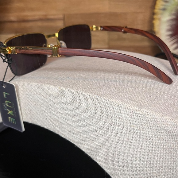 Sunglasses - Picture 3 of 6